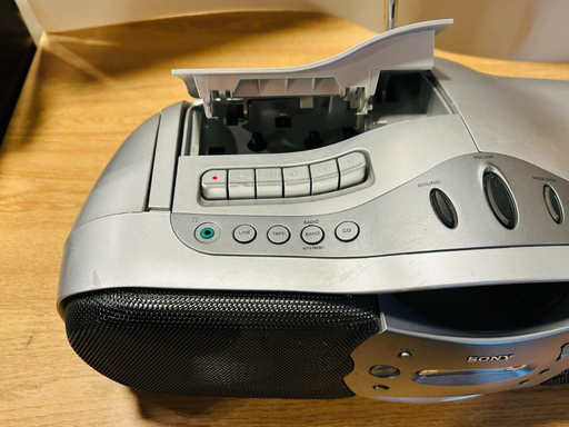 CD Radio Cassette-Corder / Included components may vary by country or region of purchase: RMT-CF15